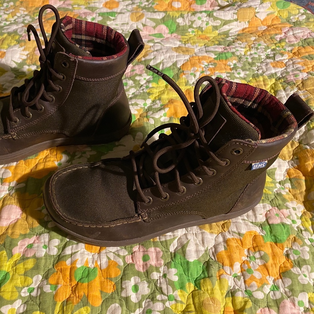 LEMS BOULDER BOOT UNISEX MEN 9.5 / WOMENS 11